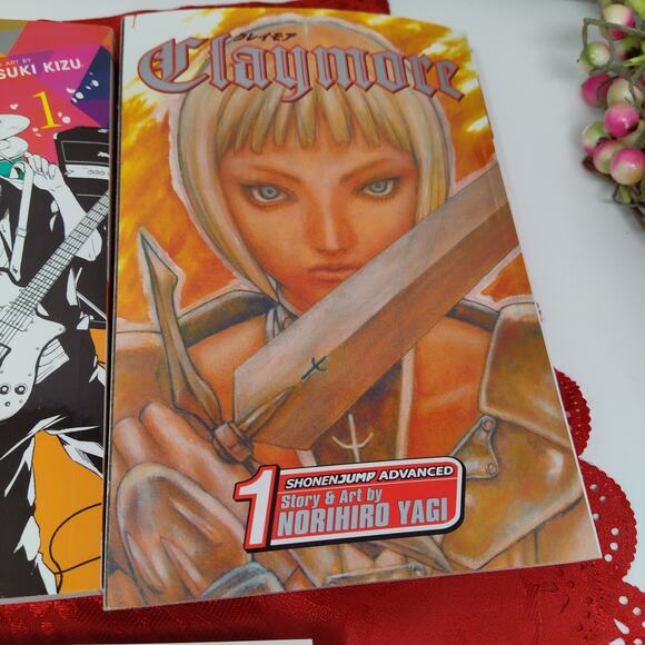 5X Mixed Manga lot Collection Viz Media Demon Slayer Given Claymore Banana Fish - Picture 4 of 13
